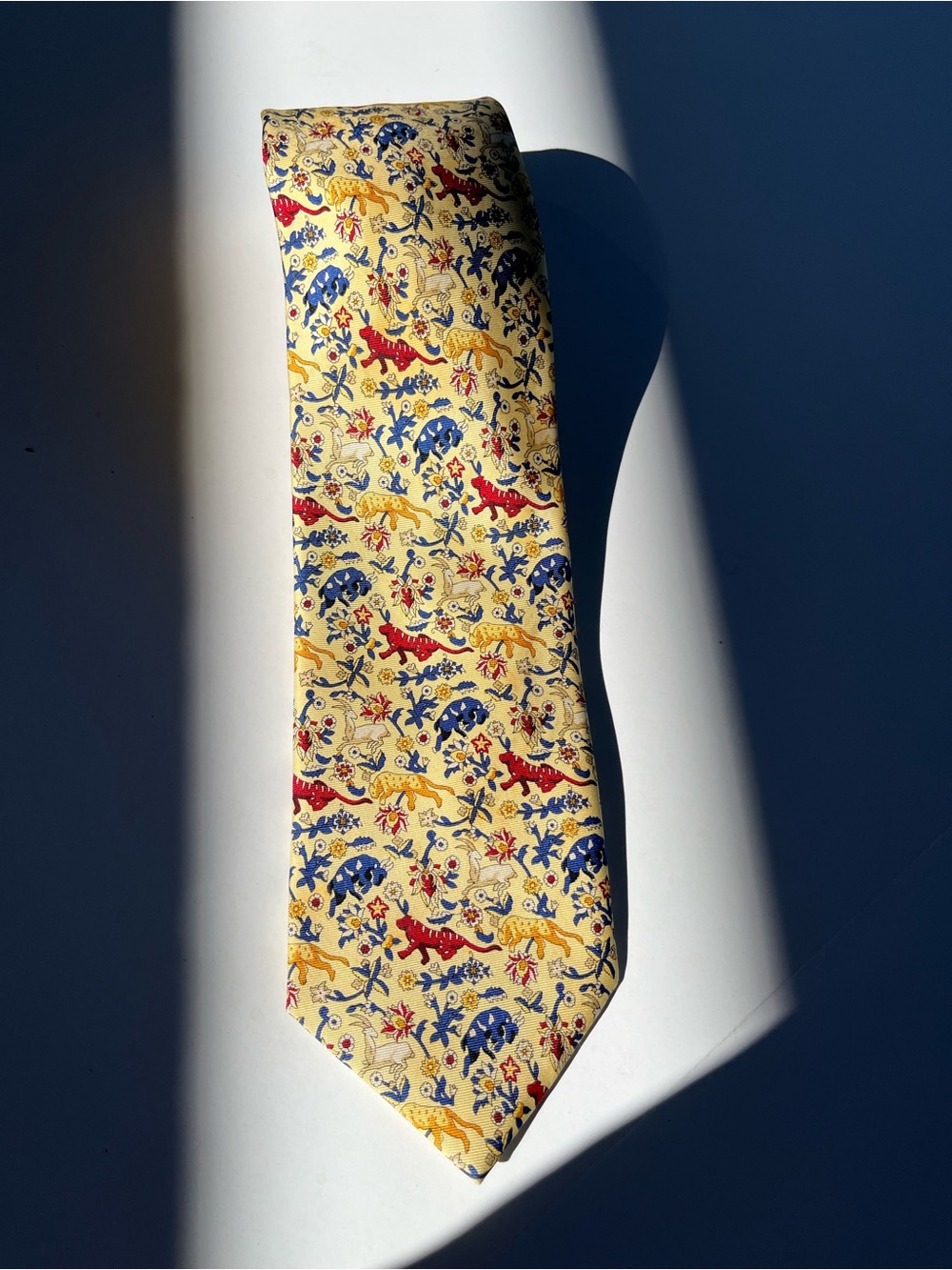 Metropolitan Museum of Art 100% silk tie, animal graphic, yellow red blue